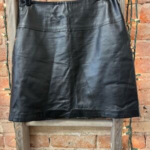Cache VINTAGE Black Leather Mini Skirt